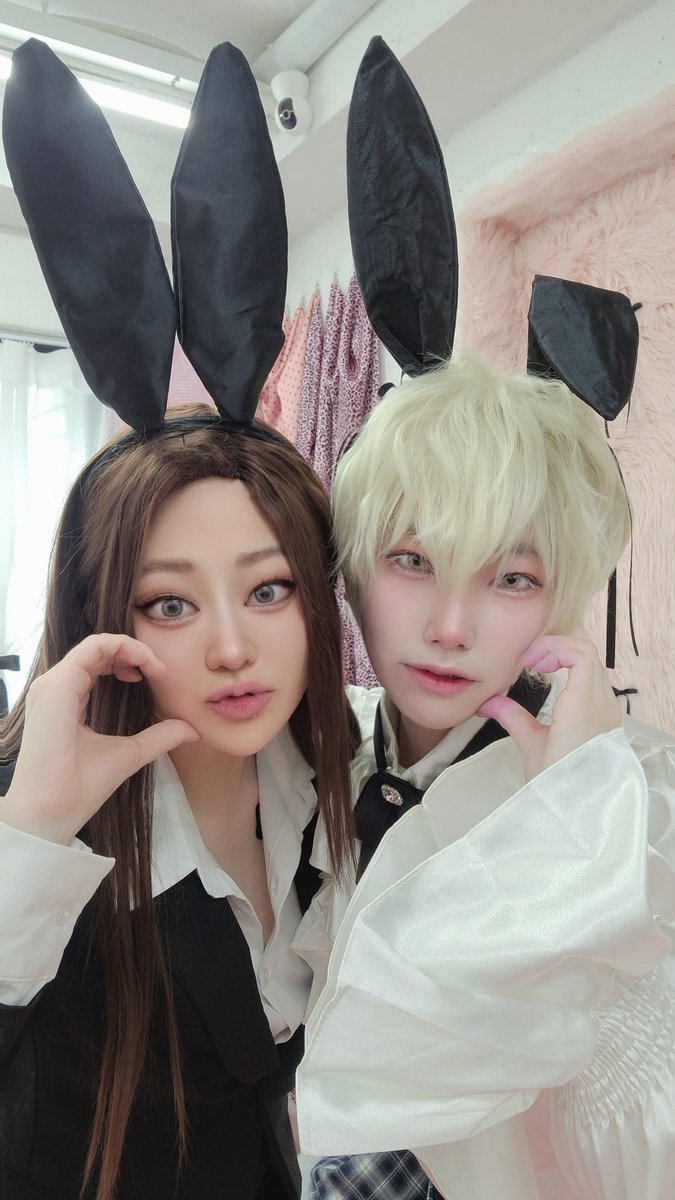 #ALNST #lukahyuna

🐰🖤🐰