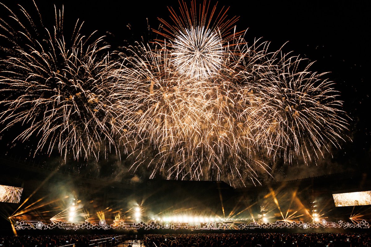 realsoundjp's tweet image. ━━＼King &amp;amp; Prince ライブ写真到着💫／━━

📸写真一覧はこちら！
realsound.jp/2025/11/post-2…

✍️King &amp;amp; Princeの芸術性の高まり――
花火と楽曲、ふたつの音の狭間で遊ぶ
エンターテインメントの進化、そのすべて！
realsound.jp/2025/11/post-2…

#KingandPrince #KPとうちあげ花火2025