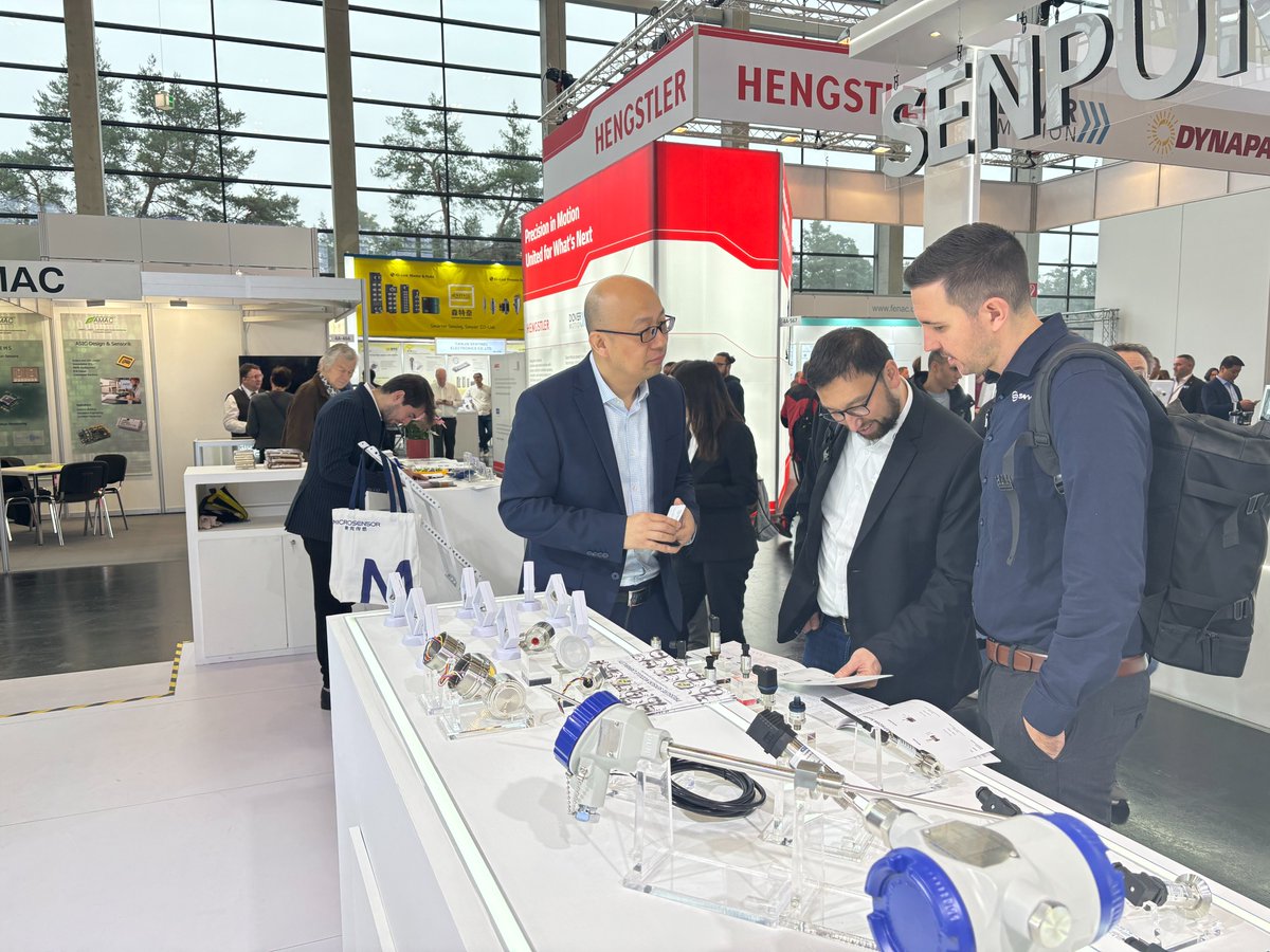MicroSensorHome's tweet image. Day 1 at SPS 2025—Our team spent the day connecting with visitors, sharing insights, and exchanging ideas 🤝💬. 
We’ll be on-site at SPS through November 27—meet us and explore our latest innovations in pressure, level, flow, and temperature measurement.