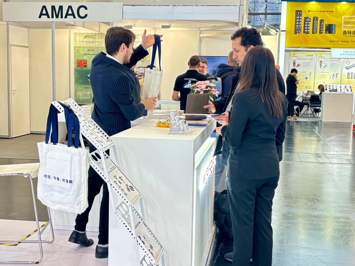 MicroSensorHome's tweet image. Day 1 at SPS 2025—Our team spent the day connecting with visitors, sharing insights, and exchanging ideas 🤝💬. 
We’ll be on-site at SPS through November 27—meet us and explore our latest innovations in pressure, level, flow, and temperature measurement.