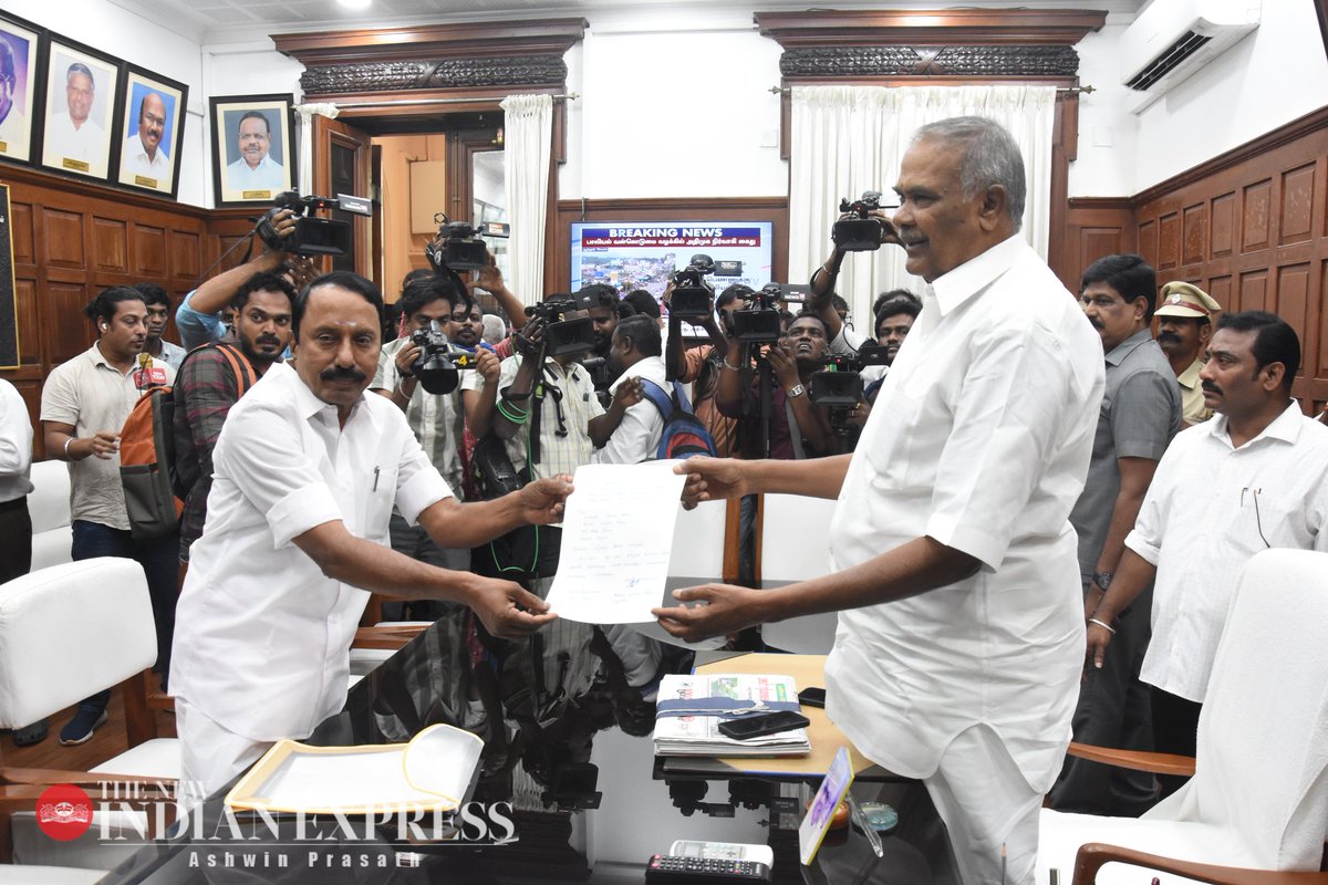 Expelled AIADMK MLA Sengottayan hands over his resignation letter to Tamilnadu Assembly Speaker Appavu at the State Secretariat on Wednesday.
<a href="/NewIndianXpress/">The New Indian Express</a>
<a href="/xpresstn/">TNIE Tamil Nadu</a>
<a href="/shibasahu2012/">SHIBA</a> <a href="/AntoJoseph/">Anto T Joseph</a> #Sengottayan