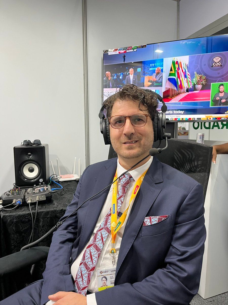 OxCIEJ's tweet image. 4/6 Dr @GiladIsaacs warns the current model requires “bankable projects,” yet “poor municipalities can’t produce bankable projects,” slowing transition progress.
#EnergyJustice #JustEnergyTransition