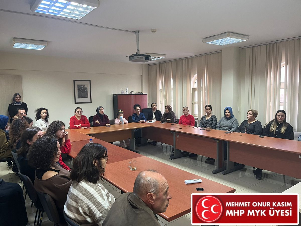 📍Polatlı - İlçe Sağlık Müdürlüğü

Genel Başkanımız Sn. Devlet Bahçeli Bey’in emir ve talimatlarıyla, “Hayırlı Günler Komşum Nasılsın Ziyaretleri” kapsamında, İlçe Bşk. Mehmet Aşçı ve ilçe yöneticilerimiz ile birlikte Polatlı İlçe Sağlık Müdürlüğünü ziyaret ederek, Genel