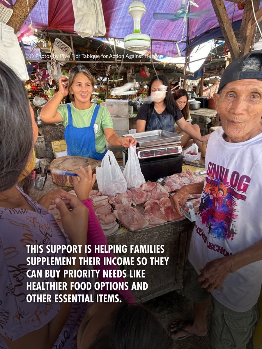 EndHungerPH's tweet image. In 📍Compostela, Cebu, families hit by #TyphoonTino are still struggling to put fresh food on the table. With support from @sida, they received multipurpose cash assistance—helping them buy meat, vegetables, and fruits and regain control after the disaster.
