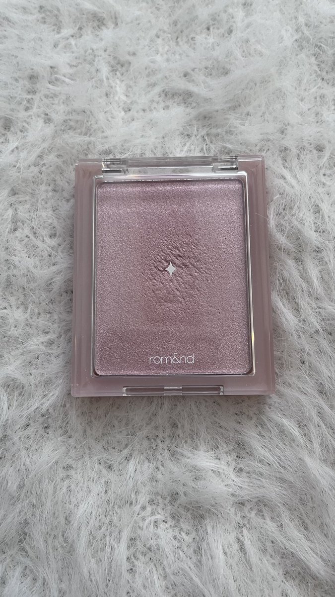 Jennie bukan Kim tweet media