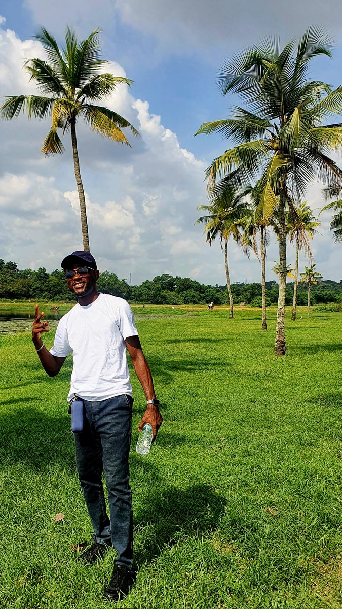 TosinFatade's tweet photo. Here for my annual 🎈 🎈 🎈 🎈 https://t.co/hPZiL7tRNA