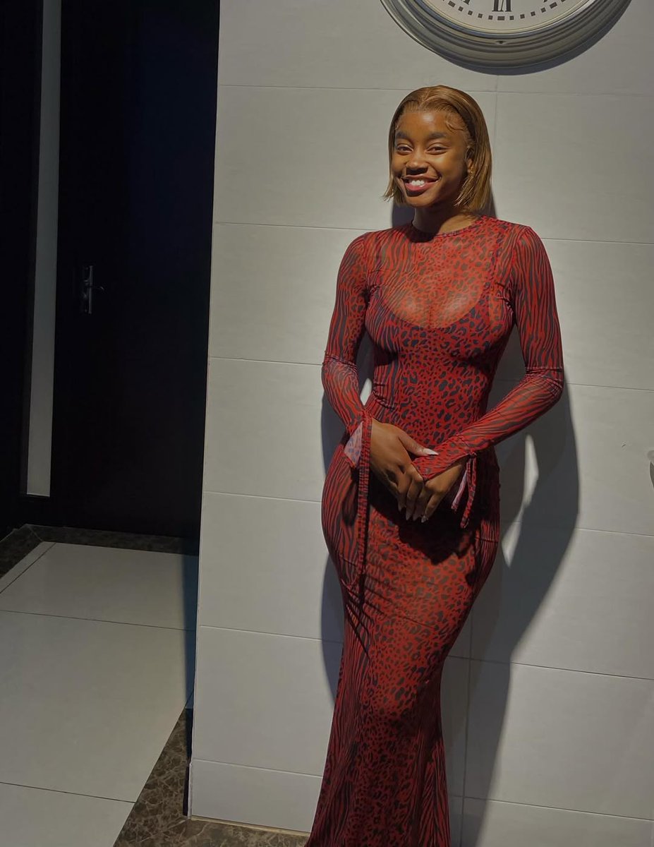 MorayoMartins's tweet image. A soft smile to start your day❤️