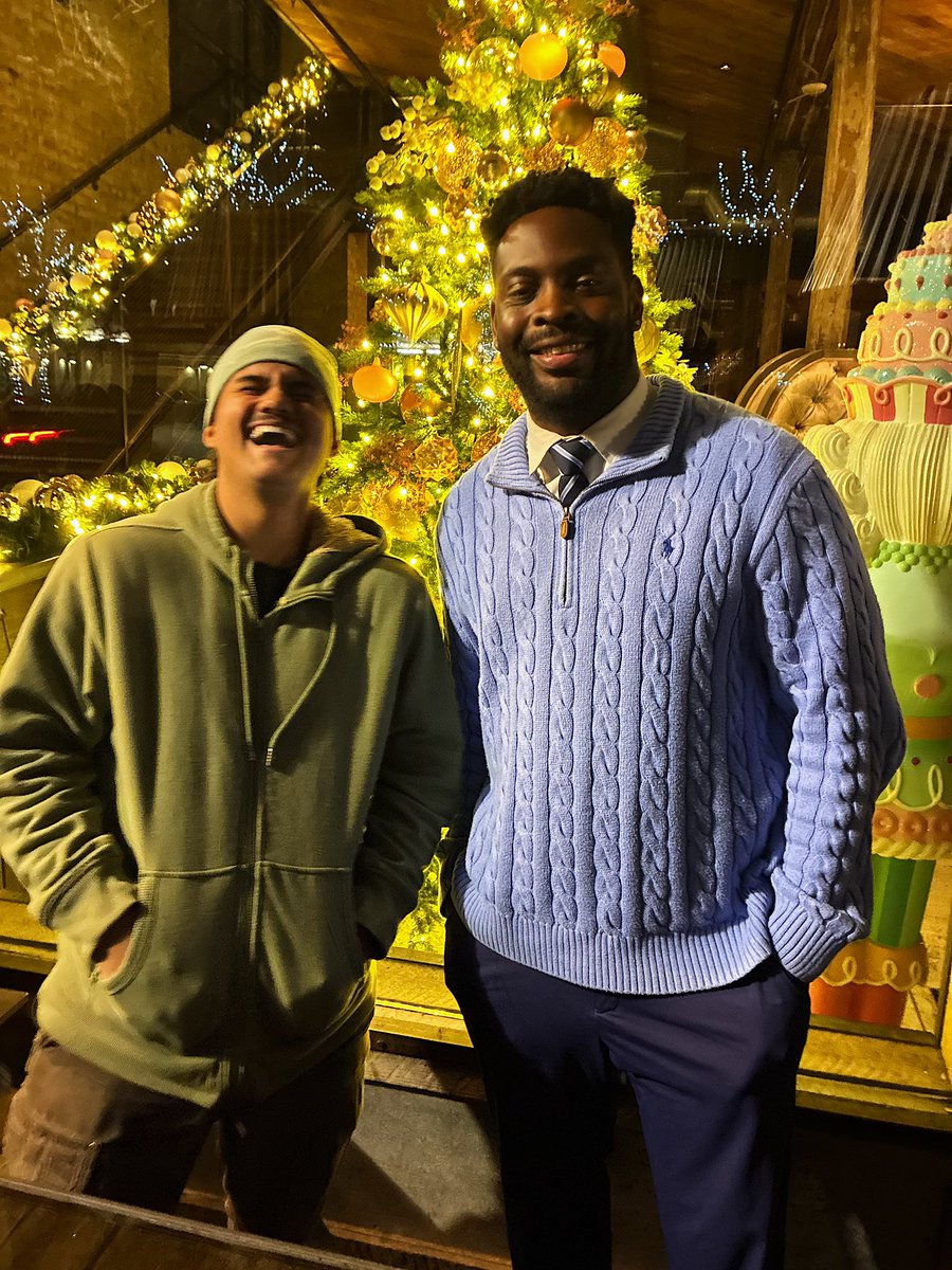 kalebcharrison's tweet image. Smiling thinking about how far I’ve come and where I’m headed #JourneyContinues #TisTheSeason #QuarterZip