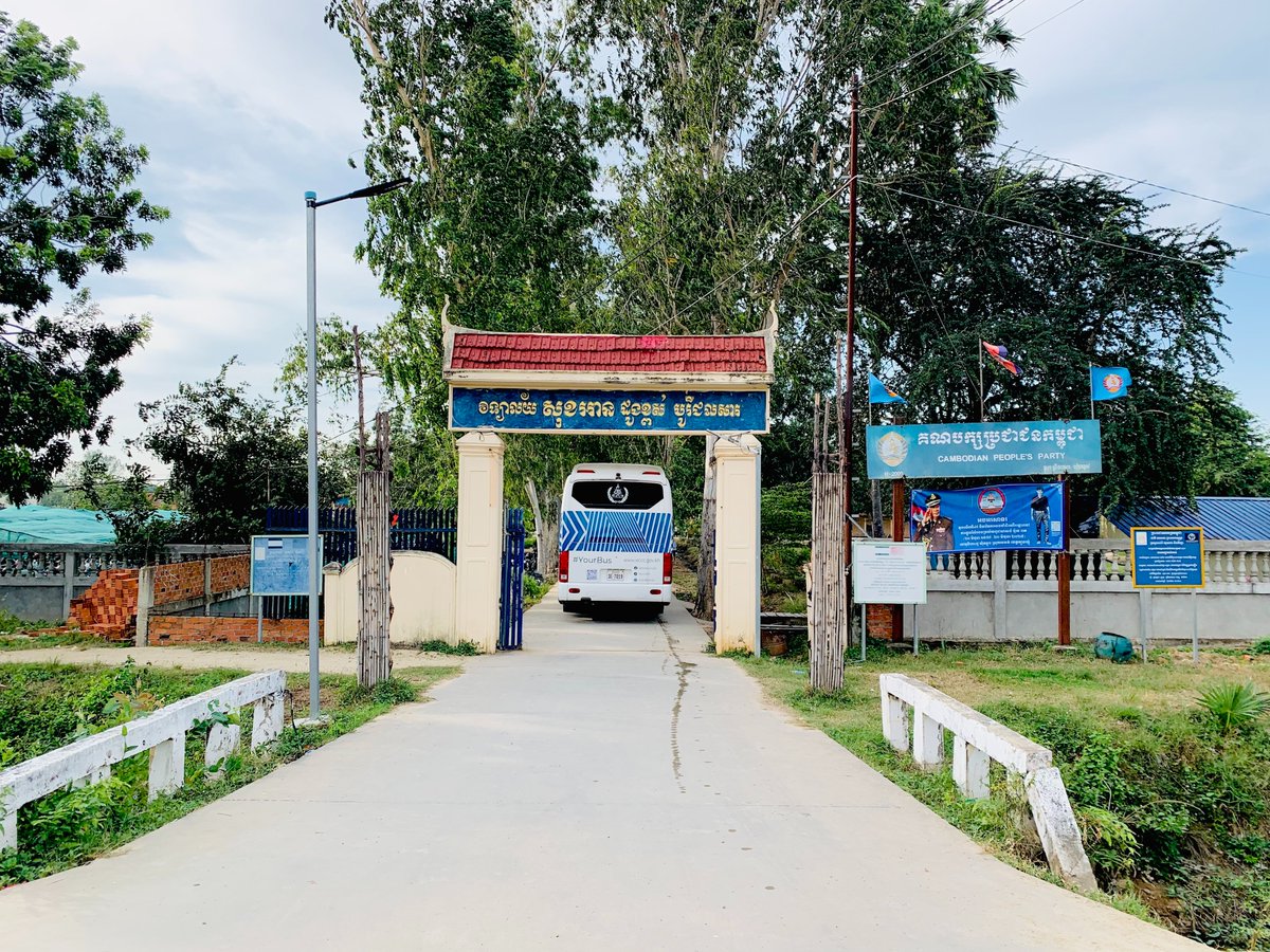 KRTribunal's tweet image. On the morning of November 26, 2025, the ECCC outreach team continued their outreach mission to Sok An Doung Khpous High School, Borey Cholsadistrict Takeo Province, to meet with a total of 1386 students, including 767 females. 
#ECCC #KhmerRougeTrials #CambodianHistory