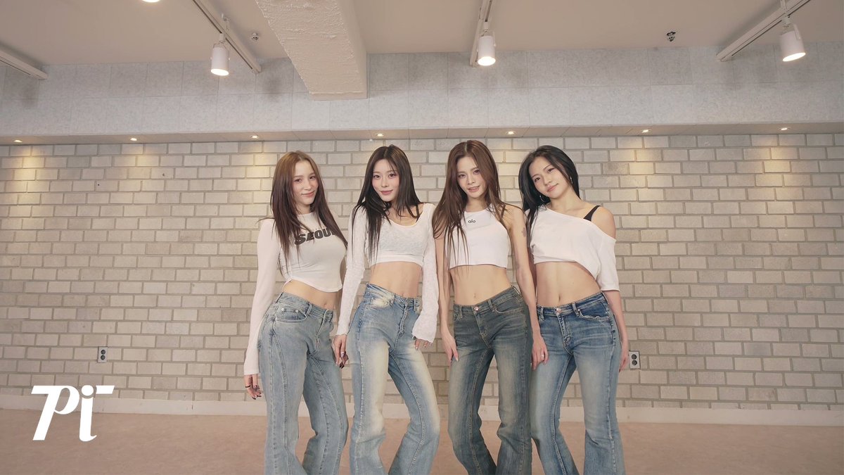 I.MET.U - 'STILL' DANCE PRACTICE VIDEO

🔗youtu.be/0qo05NRM2Rg

#I_MET_U #STILL #LEA #YERIN #KELLY #CLEO 
#아이멧유 #스틸 #리아 #예린 #켈리 #클레오