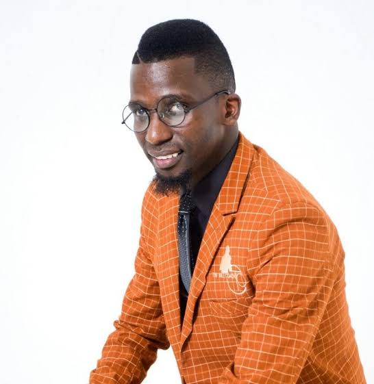 Real_RIvolution's tweet image. PKTT spent R435 million for a whole financial year and @AshleySauls_1st has a problem with that yet he sees nothing wrong with R368 million being spent for a one day National Shutdown event!