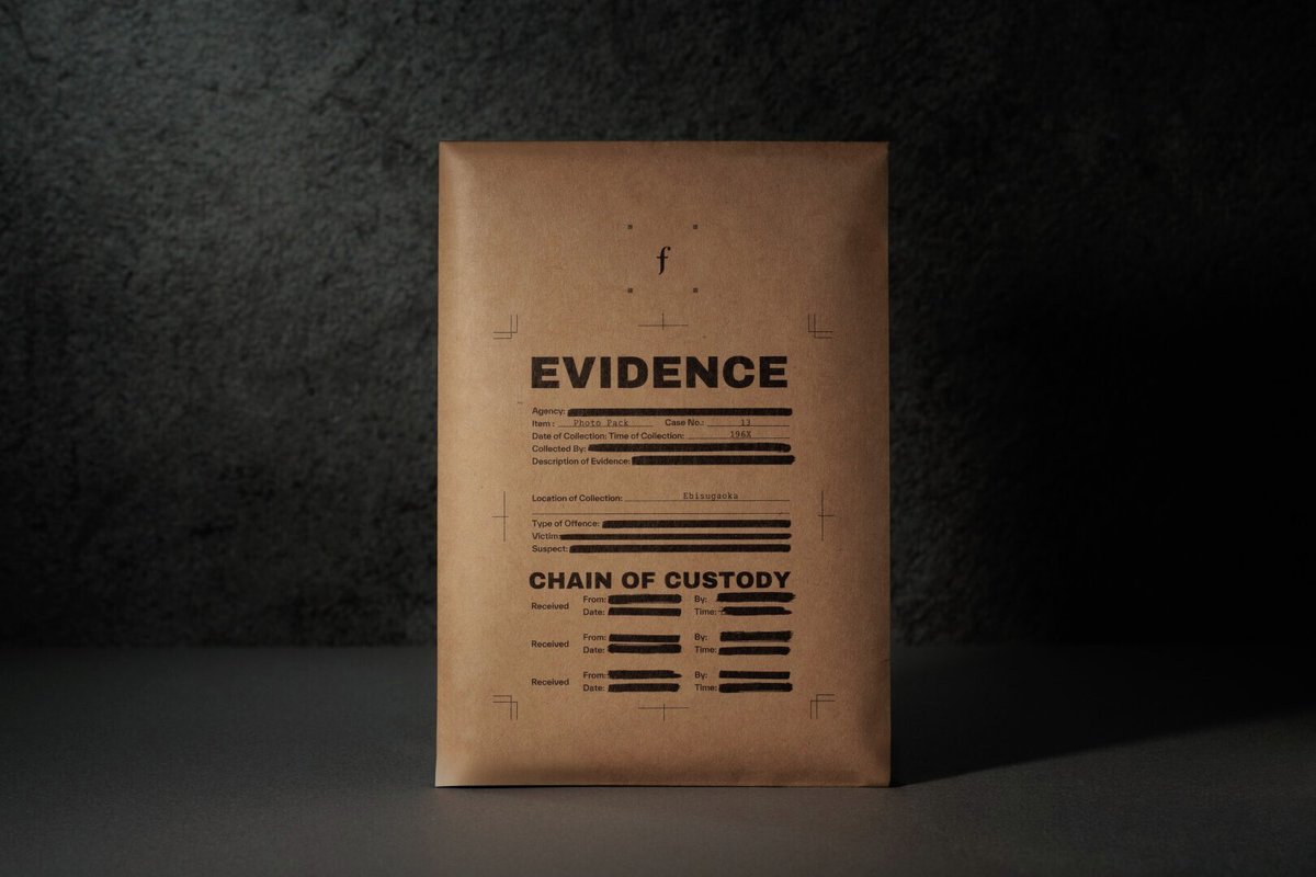 denfaminicogame's tweet image. 『サイレントヒル f 残置物展』パッケージ版が発売！オンラインでPC・スマホからプレイ可能。「戎ヶ丘の残置物」の写真など豪華特典も収録
news.denfaminicogamer.jp/news/251126i

本編エンディング後のあったかもしれない物語に迫る「第四境界」作品。TGS展示などで話題になった作品が、新エンドも収録して復活