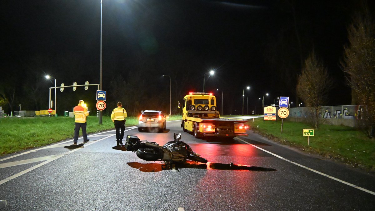 Motorrijder gewond bij ongeval Verkeersplein Kooimeer