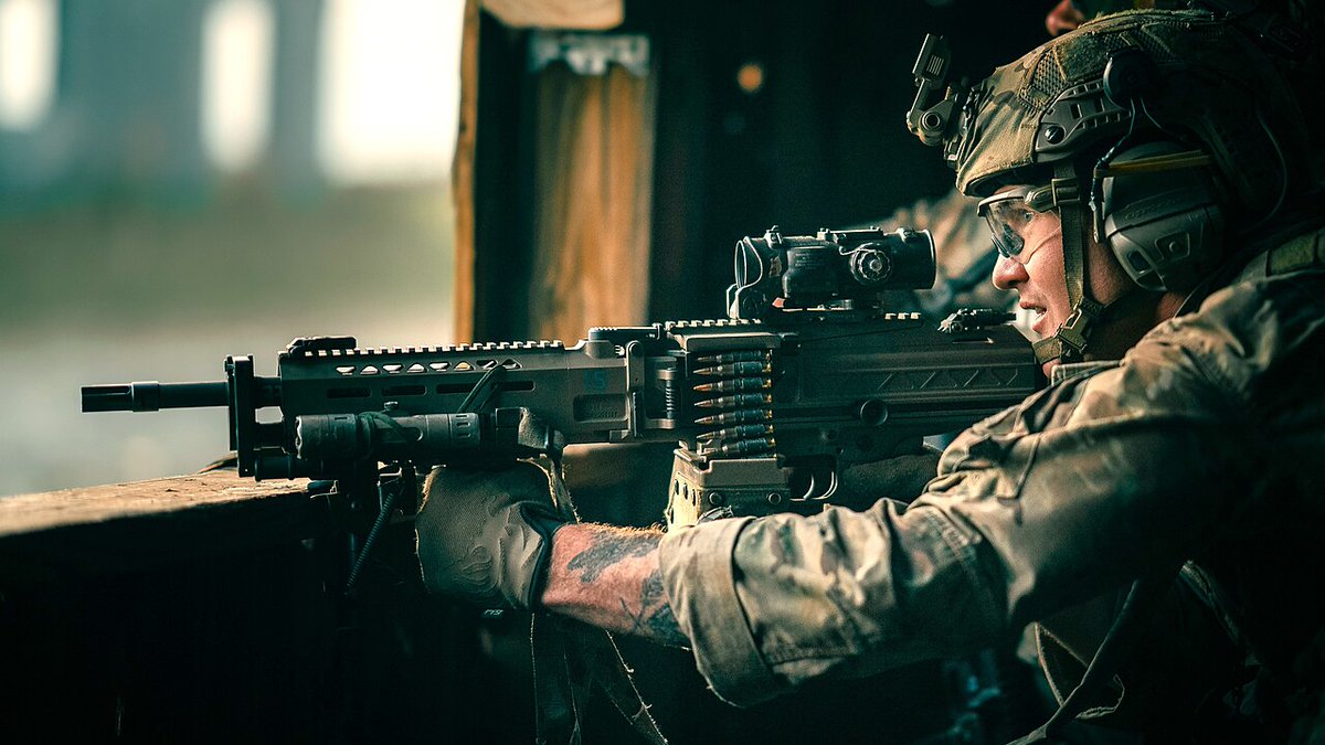 Makistan1776's tweet image. KAC&apos;s LAMG 🇺🇸 

Probably one of the most interesting machineguns floating in the special operations sphere typailly seen with America&apos;s 75th Ranger Regiment