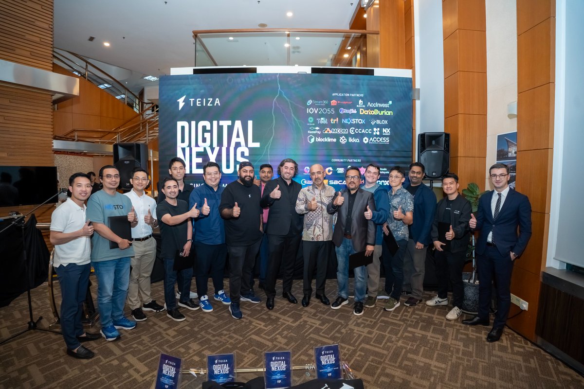 blox_malaysia's tweet image. We’re excited to share that BLOX has officially signed an MoU with @TeizaProtocol  as they work towards establishing the Malaysia Blockchain Consortium.

Proud to be part of this journey and we look forward to supporting its development and future launch. 🩵🇲🇾