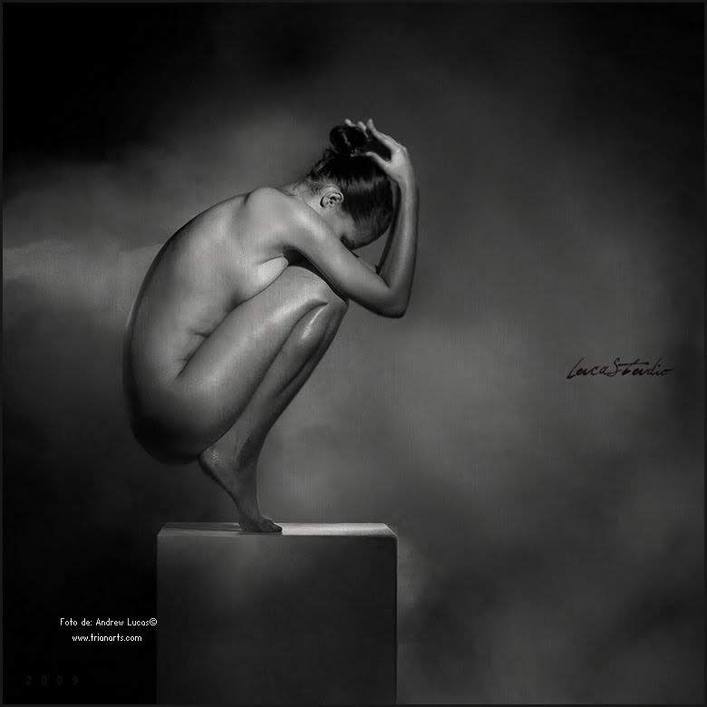 No espero a nadie
pero aquí está la noche
coronada por el fuego
de los ojos de todos los muertos
silenciosos
Y todo lo que debía desaparecer
todo lo perdido
hay que volver a encontrarlo
por encima del sueño
hacia la noche.

🖊️Philippe Soupault
📷web