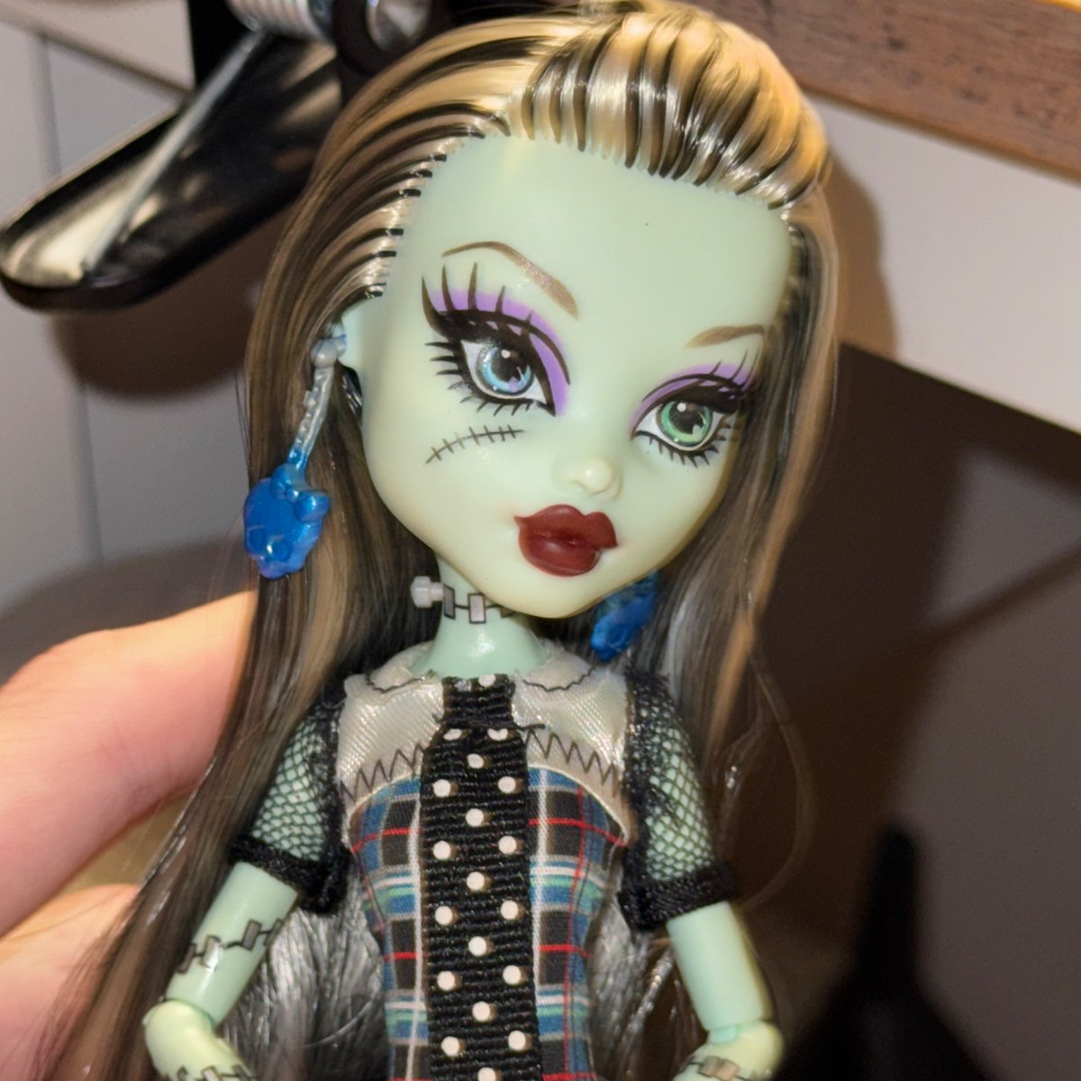 thatsoswanky's tweet image. Lashes for days