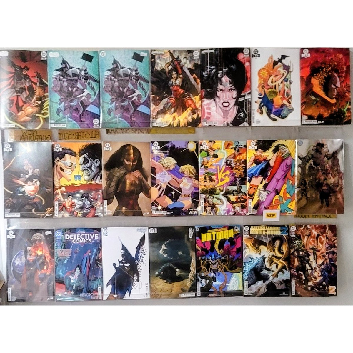 FinalBossComics's tweet image. Holy #NCBD Batman

🔥 Absolute Batman
🔥 Absolute Wonder Woman
🔥 Batman / Green Arrow / The Question: Arcadia
🔥 Cloak or Dagger
🔥 Daredevil / Punisher: The Devil&apos;s Trigger
🔥 DC K.O.
🔥 Devil on My Shoulder
🔥 Feral
🔥 Infernal Hulk
🔥 Mortal Thor
🔥 TMNT Shredder

#FinalBoss