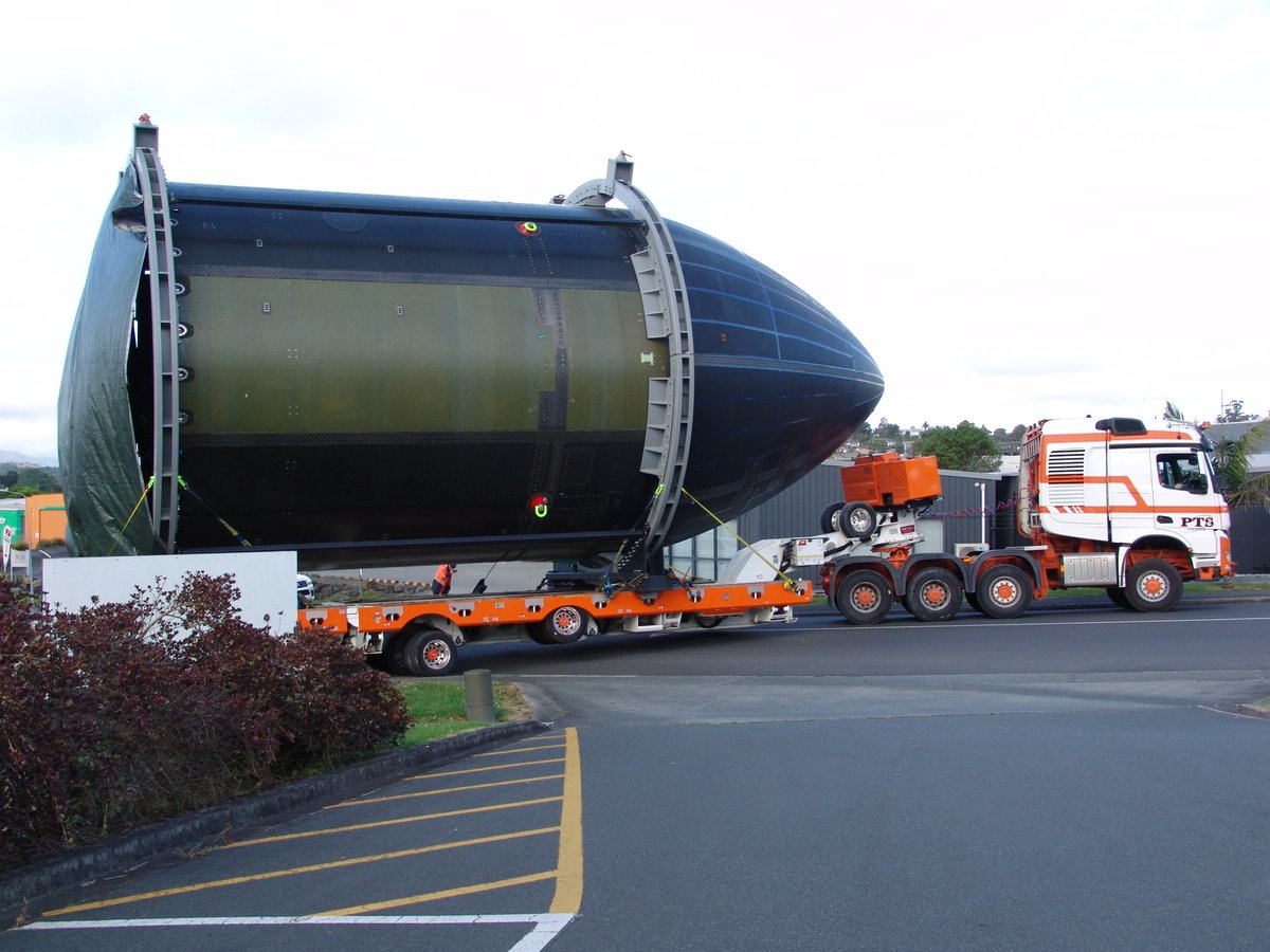 Muzznzer's tweet image. @RocketLab Neutron Fairings Warkworth NZ.
Neutron fairings hit the road. Not very far up the road but what a sight to see! Had me fooled - I was expecting it to move over to the test stand but it turned left and out the gate🫢Tucked away in a big tent &quot;For Now&quot;. Where to next⁉️