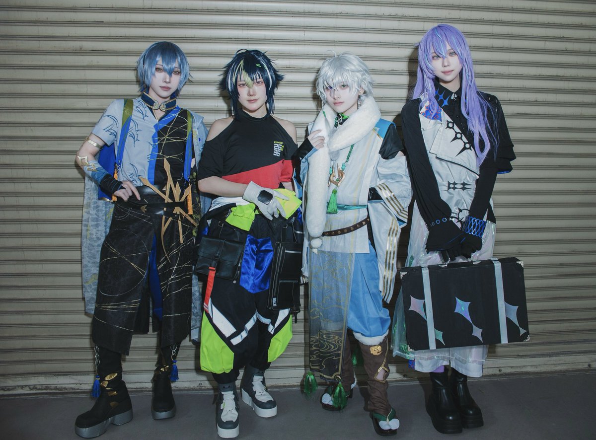 cos 👻🔪.💡.🥷🔫.🐙🌟

身長差がかわいすぎるﾃﾞﾃｶ♪