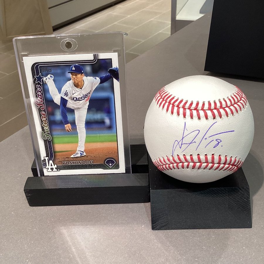 山本由伸 選手直筆サイン入りボール入荷いたしました⚾️ サインと共に