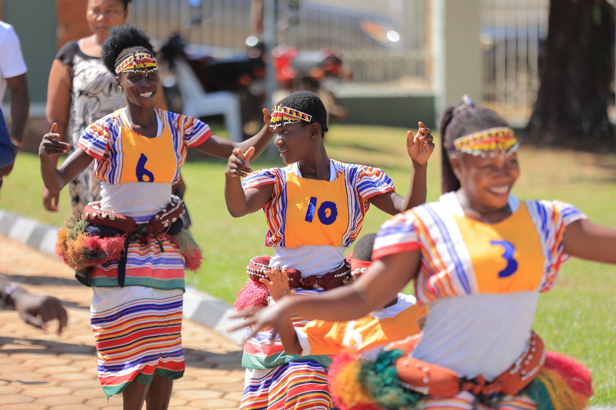 ankoleroyalty's tweet image. Uganda Development Bank has already financed 30+ impactful projects in the region &amp;amp; that’s just the beginning.
 Today, @UDB_Official introduces an initiative designed to make development financing more accessible, affordable, &amp;amp; closer to the people who need it most.
#UDB4Bunyoro