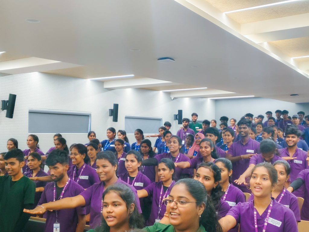 asuvathaman's tweet image. I was delighted to participate and deliver an address at the seminar organised by the Department of Forensic Science, Vinayaka Mission Deemed University, Chennai Campus, on the occasion of National Constitution Day.

#ConstitutionDay
#ForensicScience
#VinayakaMission…