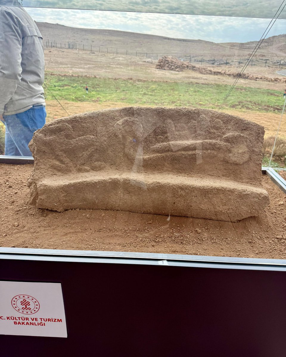 11,000-Year-Old Karahan Tepe Reveals More…

This newly unearthed artifact from the current excavation season offers a fascinating glimpse into the symbolic world of the Pre-Pottery Neolithic.

At first look, the carving appears to show a reclining or elongated creature stretched