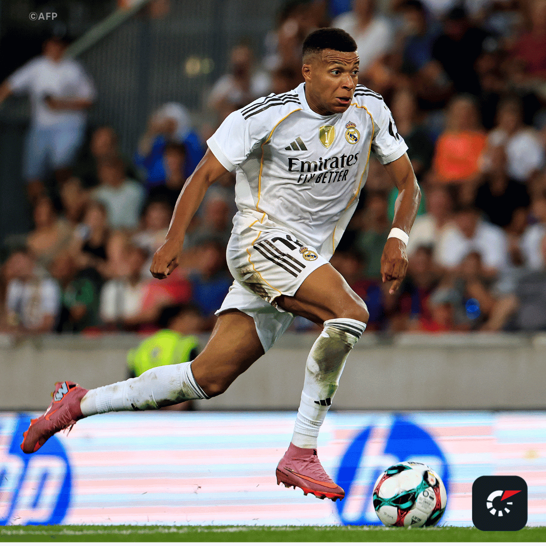 El menú de narraciones de Champions League de hoy incluye 4 partidazos a las ⏰ 21h incluidos dos choques a la madrileña 

Atlético 🆚 Inter con <a href="/_rubenplopez/">Rubén Prieto</a> - desde el estadio
Olympiacos 🆚 Real Madrid con <a href="/carlosabengozar/">Carlos Abengózar</a> 
Liverpool 🆚 PSV con <a href="/alexgomar85/">Alex Gomar</a> 
Arsenal 🆚 Bayern