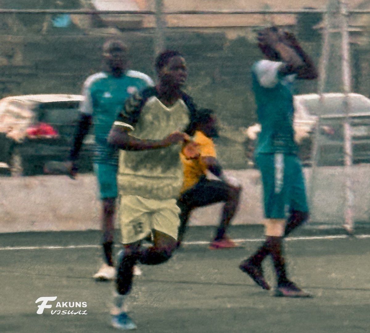 INVINCIBLES1️⃣🆚6️⃣PHOENIXS

It was a match that sent shockwaves around the footballing community as bottom of the table team PHOENIX completely dismantled THE INVINCIBLE squad as perhaps they are not as invincible as they thought.

MOTM - TEE-FROSH(2Gs,3A)(9.7) 🌟