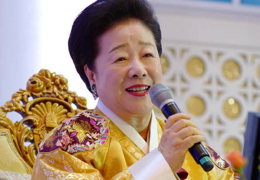 KFFrxLNZ8J30397's tweet image. 読んでみてほしい本の紹介❗投稿54日目📖神様は親なんです😄☝見えない神様なんだけど、この本の中では、生きて働く神様をたくさん感じることが出来ます✨一人一人を愛したい想いであふれています✨韓鶴子(ハンハクチャ）著・自叙伝「人類の涙をぬぐう『平和の母』」読んでみてほしい１ページです🙋💕