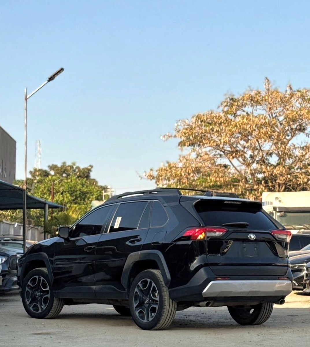 Fourwheelsautos's tweet photo. TOYOTA RAV4 LIMITED β 2019
Foreign used β’ Keyless Entry
Original duty βοΈ
π·οΈ 42M
π#Abuja
Send a DM or WhatsApp: 09030740869
Nationwide Delivery π
#Toyota #RAV4Limited #4wheelsautos https://t.co/kf5wAsQUIc