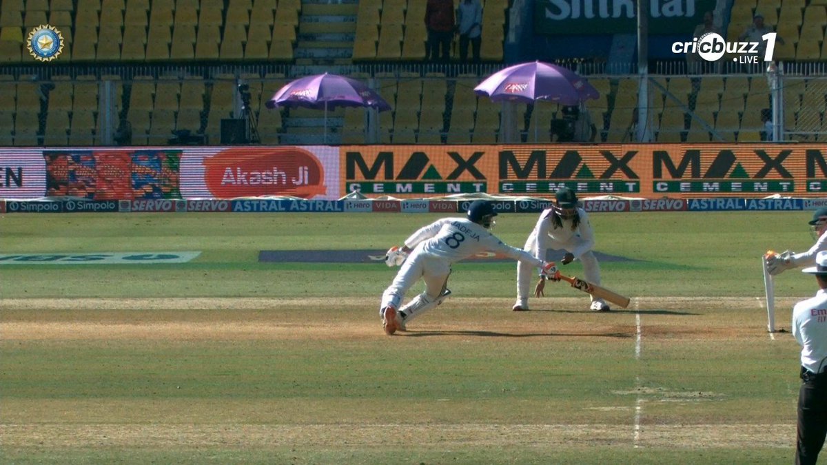 lightningspeedk's tweet image. India has been well short in this series against SA.

#RavindraJadeja #SimonHarmer #IndvSA #TeamIndia #Proteas #Guwahati #Cricket