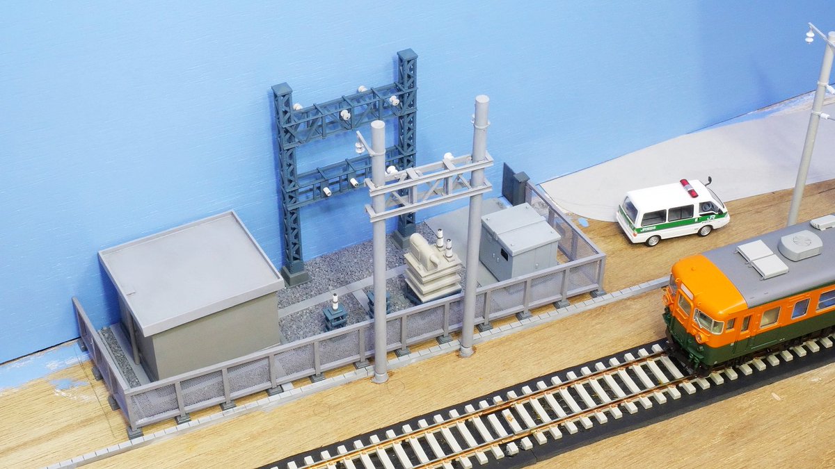 1/80の変電所 完成♪ プラ材工作を堪能した二週間でした #鉄道模型 #HO