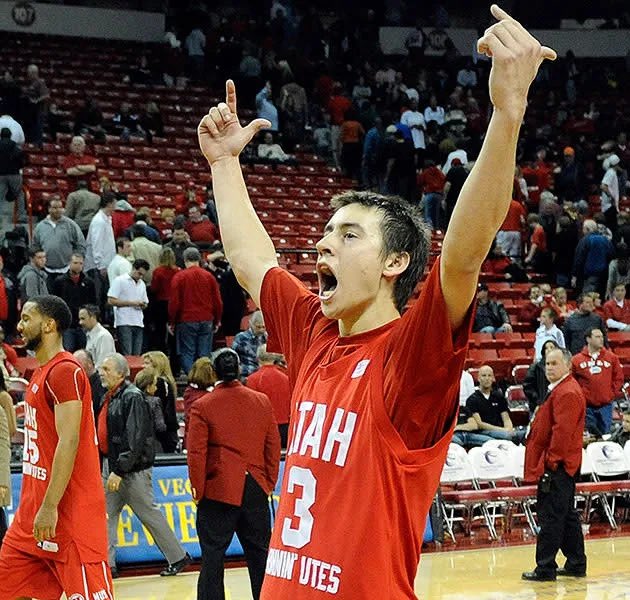 RunninHoopsPod's tweet image. #RunninUtes setting up what everyone wanted all along: 

The Marshall Henderson 3rd place game: