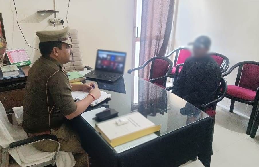 moradabadpolice's tweet image. #SSP @moradabadpolice @satpal_IPS के निर्देशन में जनपद के थाना प्रभारियों द्वारा अपने-अपने थाना/कार्यालयों पर जनसुनवाई की जा रही है, फरियादियों की समस्याओं को ध्यानपूर्वक सुनकर उनके उचित, गुणवत्तापूर्ण एवं शीघ्र निस्तारण हेतु आवश्यक कार्रवाई की जा रही है।

#UPPolice