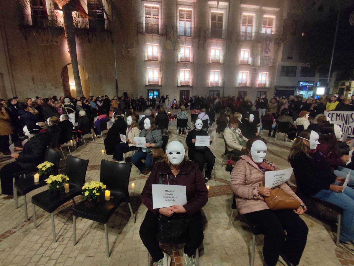 🟣 #UGTPV 25N UGT reafirmamos nuestro compromiso contra la eliminación de todas las violencias contra las mujeres

🚺Hoy en Elche rendimos homenaje a las víctimas de las violencias machistas por el Día Internacional para la Eliminación de la Violencia contra las Mujeres #25N