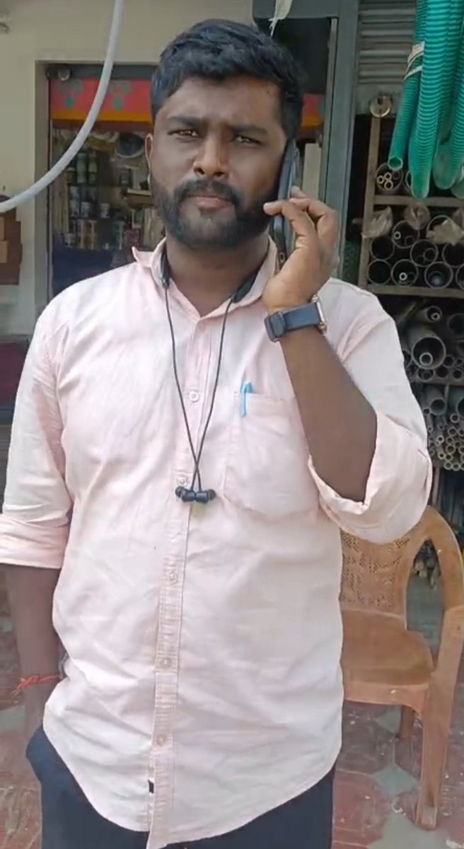 <a href="/TheOfficialSBI/">State Bank of India</a> <a href="/RBI/">ReserveBankOfIndia</a> #kkv Your recovery executive visited the customer’s home for payment but was not carrying any physical ID card and had no authorisation letter, which is a clear violation of RBI guidelines.
Despite repeated requests, he only flashed an ID on his phone and