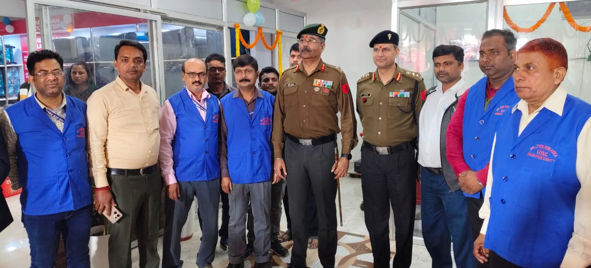 suryacommand's tweet image. &quot;𝗦𝘁𝗿𝗲𝗻𝗴𝘁𝗵𝗲𝗻𝗶𝗻𝗴 𝗦𝘂𝗽𝗽𝗼𝗿𝘁 𝗥𝗲𝘀𝗽𝗲𝗰𝘁𝗶𝗻𝗴 𝗦𝗲𝗿𝘃𝗶𝗰𝗲&quot;

Reaffirming the Indian Army’s commitment to the welfare of #VeerNaris and #Veterans, a new URC Extension Counter was dedicated to the fraternity in #Siwan district. The inauguration was carried out…