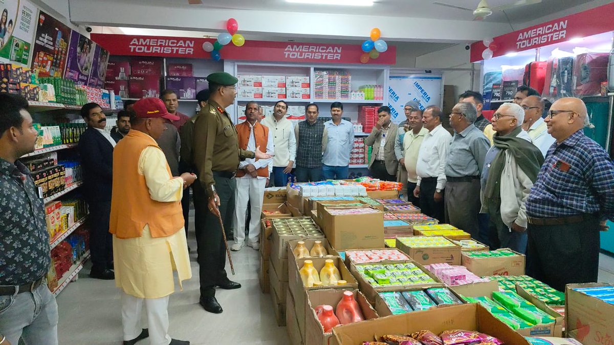 suryacommand's tweet image. &quot;𝗦𝘁𝗿𝗲𝗻𝗴𝘁𝗵𝗲𝗻𝗶𝗻𝗴 𝗦𝘂𝗽𝗽𝗼𝗿𝘁 𝗥𝗲𝘀𝗽𝗲𝗰𝘁𝗶𝗻𝗴 𝗦𝗲𝗿𝘃𝗶𝗰𝗲&quot;

Reaffirming the Indian Army’s commitment to the welfare of #VeerNaris and #Veterans, a new URC Extension Counter was dedicated to the fraternity in #Siwan district. The inauguration was carried out…