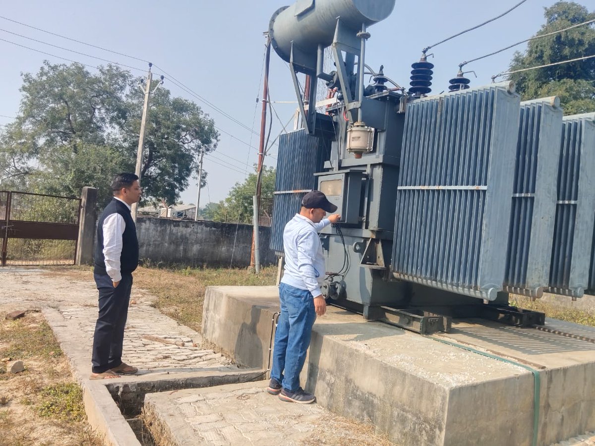 Inspection of substation chandwatpur power transformer and ots prachar prasar  to instruct  to all staff by EE colonelganj Gonda.
<a href="/aksharmaBharat/">A K Sharma</a> <a href="/CeDevipatan/">Chief Engineer , MVVNL- Devipatan Zone</a> <a href="/dmgonda2/">DM / DEO Gonda</a> <a href="/MVVNLmd/">MVVNL</a> <a href="/MVVNLHQ/">Madhyanchal Vidyut Vitran Nigam Limited</a> <a href="/myogiadityanath/">Yogi Adityanath</a> <a href="/UPPCLLKO/">UPPCL</a> <a href="/ChairmanUppcl/">Chairman Uppcl</a>