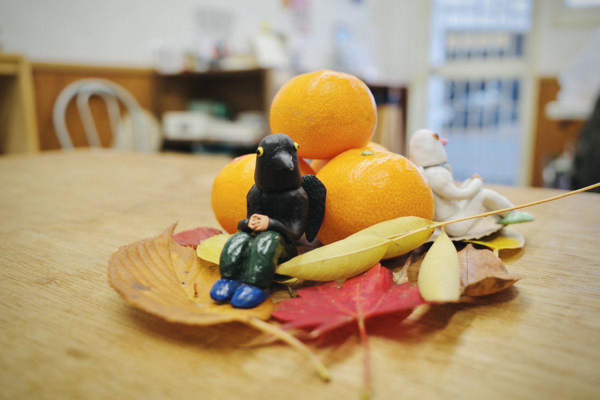 11/26（水）ハコ開きました。美味しいおみかんもあります。
小さい秋、見つけにきてください🍁

#ニネンノハコ #津市大門