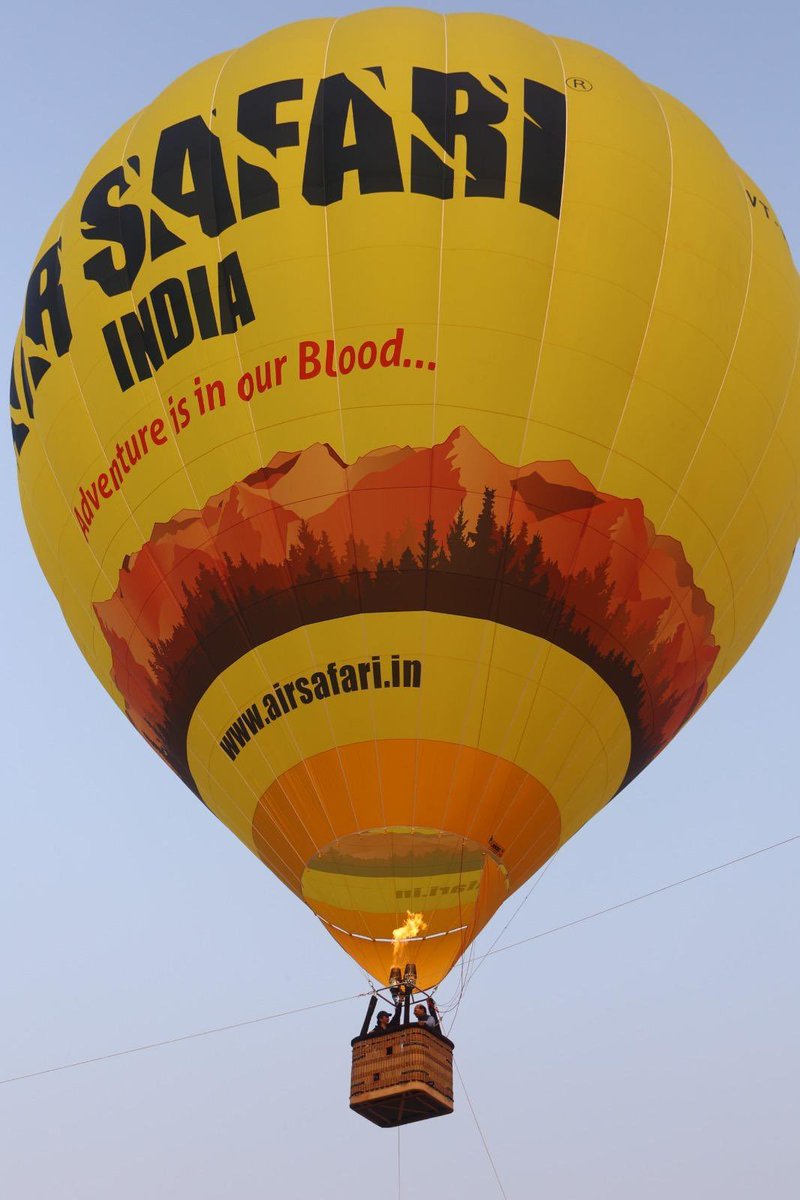 TimesNow's tweet image. Delhi is all set to roll out its first-ever hot air balloon rides from November 29.

#Delhi #Trending #HotAirBalloon