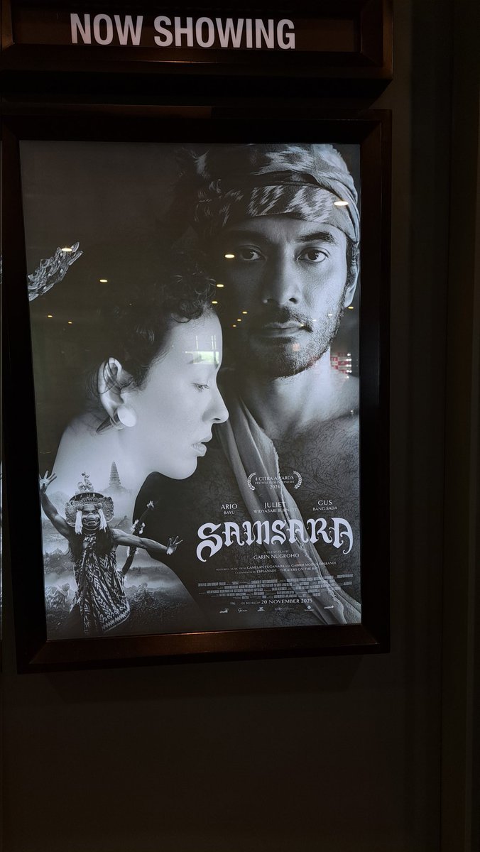 tomhandsome07's tweet photo. Film musikal sudah biasa
Film "tari"kal baru luar biasa
Seluruh pesan di film tari @SamsaraFilm ini nyampai.. keren banget.. dan ditutup dg sebuah adegan yg gore, meski hanya lelehan sesuatu tapi terasa banget ngilu perih pedih nya kehilangan https://t.co/IRVtth8afE