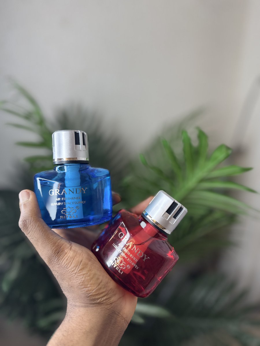 R0VIEL's tweet image. Not just your apartment or your body needs to smell nice 

Person fit enter your car breathe well ? 
You need these car Diffusers in your car 

IKEDA 6ml - N8,500
Grandy - N4,800 
Stella - N6,500

Delivery within LAGOS 
Please help Retweet 🙏❤️