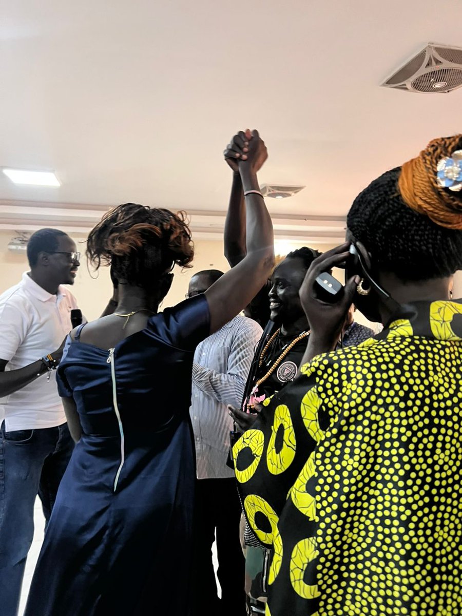 POFSouthSudan's tweet image. At the 8th #ICGS meeting in Bor, the women are clear: talk is empty, action is what matters. From leading campaigns to recover abducted children to building resilience through community-run vegetable gardens (zero outside funding!), their stories are inspiring #ssox @PeaceCanal