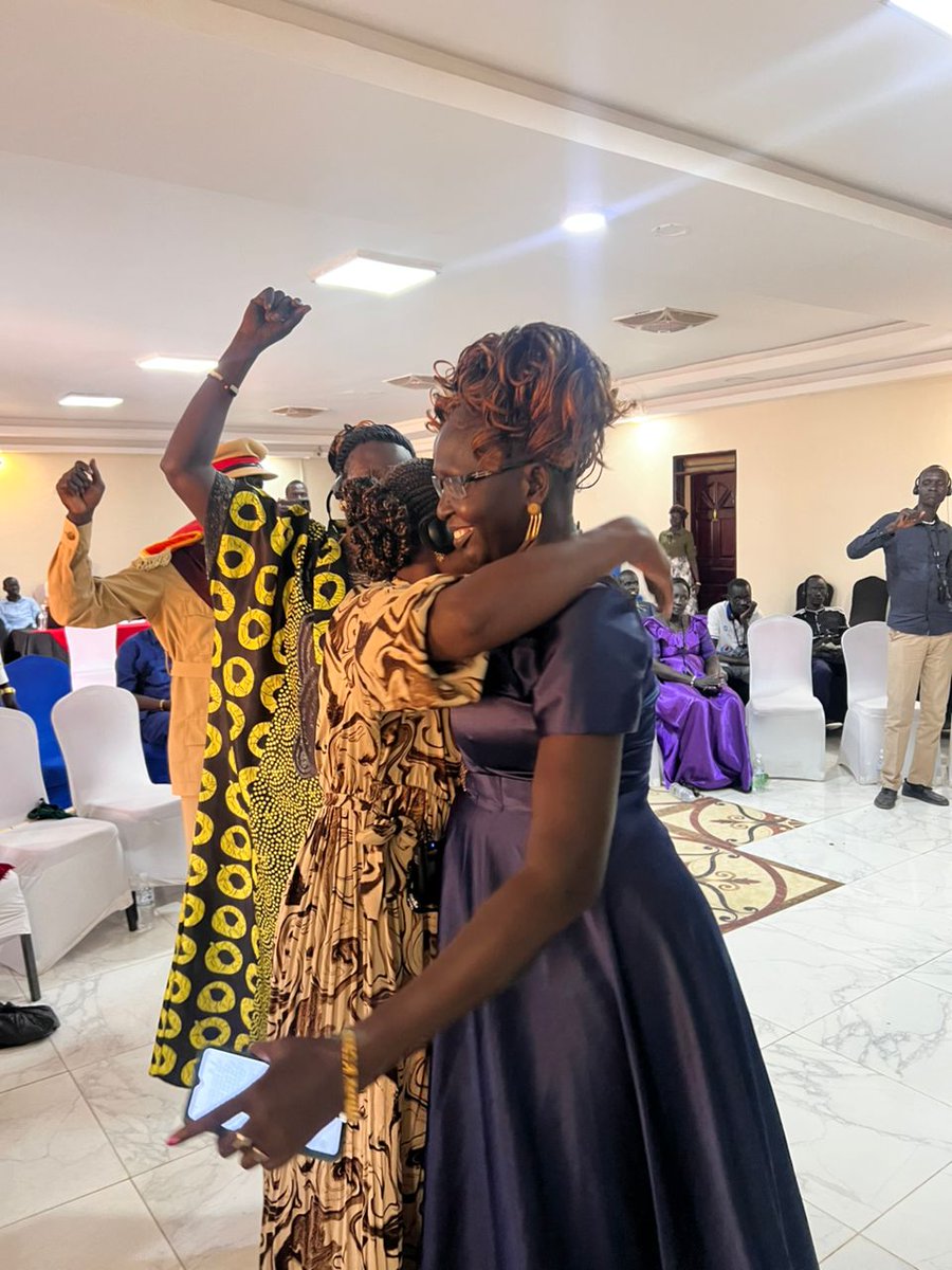POFSouthSudan's tweet image. At the 8th #ICGS meeting in Bor, the women are clear: talk is empty, action is what matters. From leading campaigns to recover abducted children to building resilience through community-run vegetable gardens (zero outside funding!), their stories are inspiring #ssox @PeaceCanal