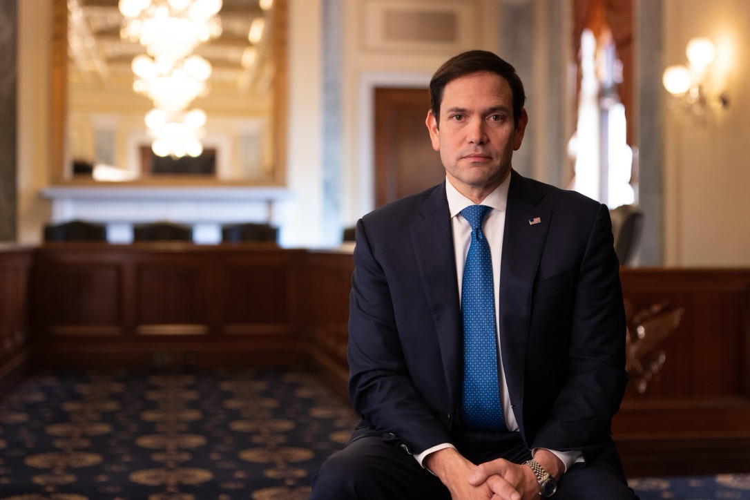 ageofdisclosure's tweet image. “We&apos;ve had repeated instances of something operating in the airspace over restricted nuclear facilities, and it&apos;s not ours. That alone, just that statement alone, deserves inquiry, deserves attention, deserves focus.” 
– @SecRubio in @ageofdisclosure