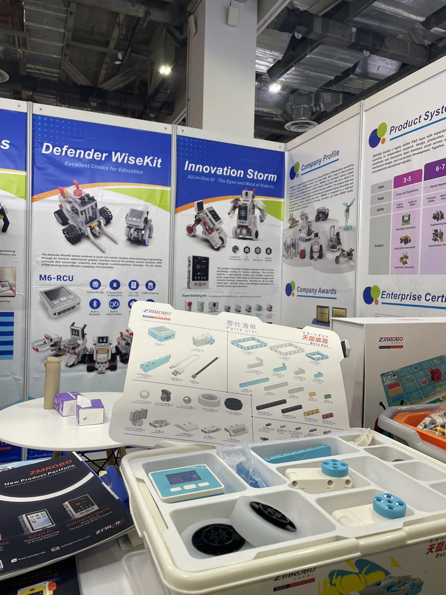 zmrobot's tweet image. Hi there, WRO 2025  Singapore 
#WRO #robot #competition #Education