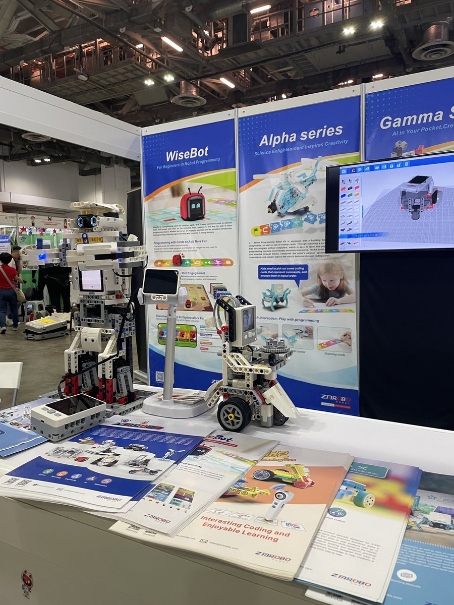 zmrobot's tweet image. Hi there, WRO 2025  Singapore 
#WRO #robot #competition #Education